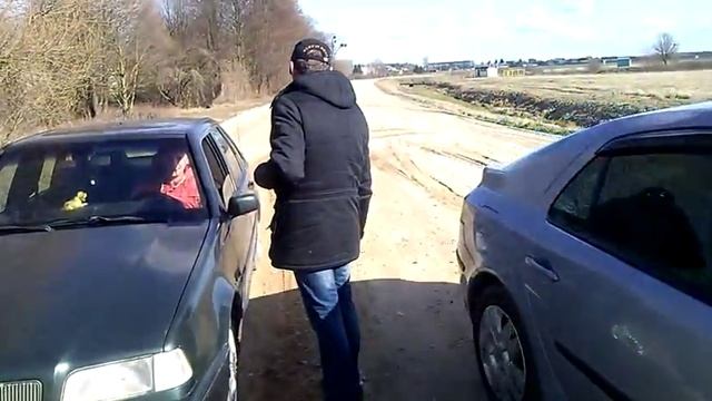 Вольво 440 рвет Рено лагуна 2 смотреть онлайн