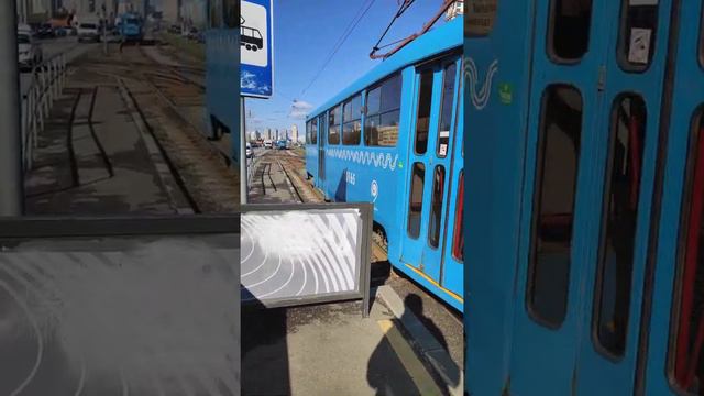 СМЕ из трамваев Татра МТТЧ 30164+30165 остановка Детская поликлиника смотреть онлайн