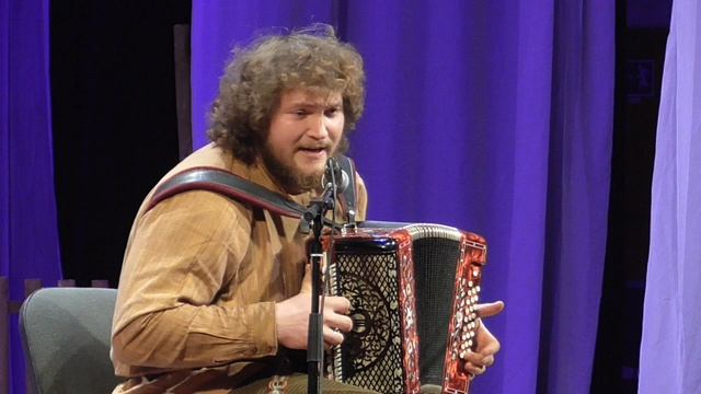 Гармонист Михаил Коломыцев "Застолье" !! (г. Тутаев).mp4 смотреть онлайн