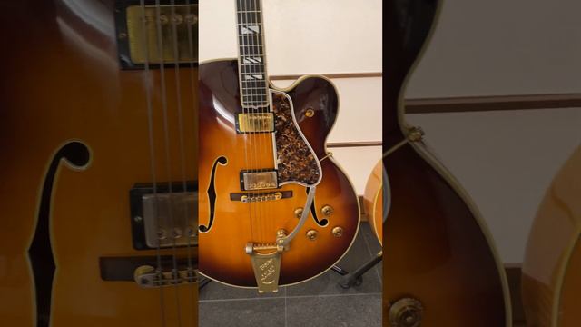 Gibson Super 400 collection spanning 1935 - 1963. #gibsonguitars #gibsonsuper400 смотреть онлайн