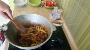 Тушёная лосятина с картошкой и овощами