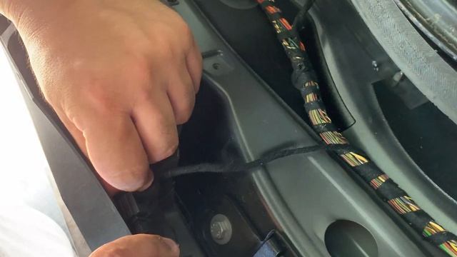 Audi Q7 Tailgate Sensor Problems - EASY Fix смотреть онлайн