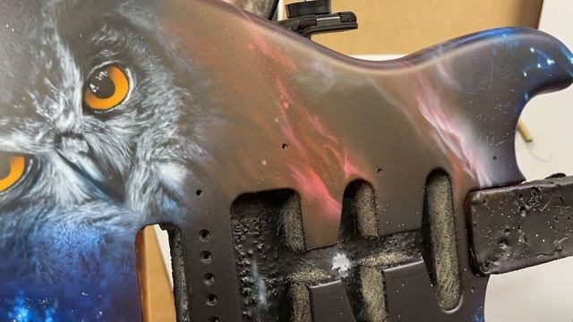 GALACTIC OWL Airbrush Painting on Fender Guitar I Rafa Fonseca смотреть онлайн