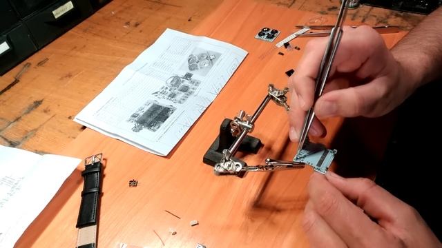 Радиоконструктор из Китая. Электронные часы. смотреть онлайн