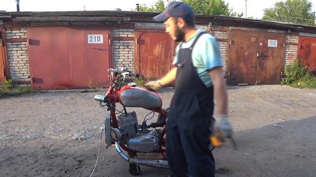 Пуск мотора после замены цпг Ява 638 смотреть онлайн