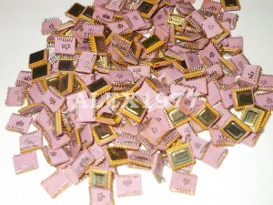 ЗОЛОТО , СЕРЕБРО В СОВЕТСКИХ МИКРОСХЕМАХ 514 СЕРИИ! И С НОВЫМ ГОДОМ ВСЕХ! #микросхемы #драгметаллы