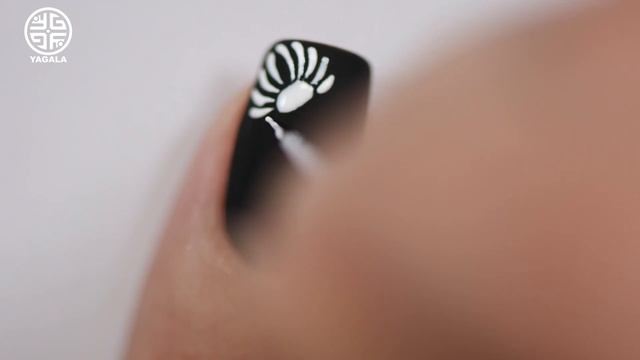 Daisy nails / Ромашки, летний дизайн смотреть онлайн