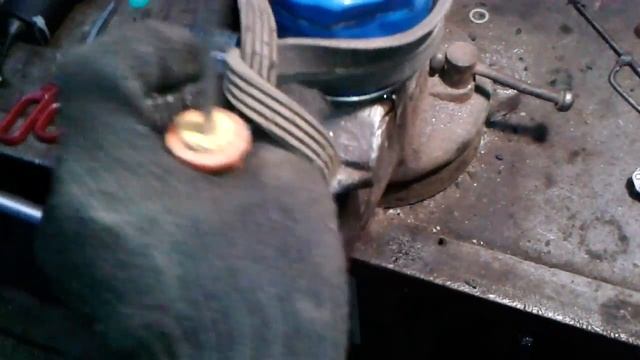 как открутить масляный фильтр.mp4 смотреть онлайн