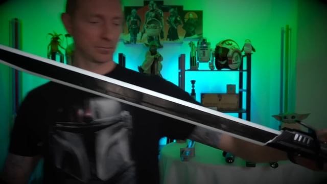 Comparing 5 Darksabers! Galaxy's Edge, Force FX Elite, and Neopixel! смотреть онлайн