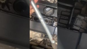 Как заменить катушку зажигания в Опель Астра Джей, 1.6 универсал (Opel Astra J)