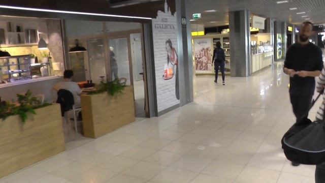 Airport Krakow(Balice) - Full Review. смотреть онлайн