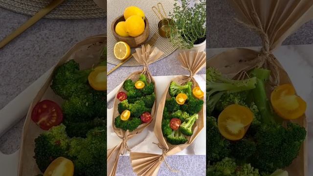 Запечённый лосось с овощами в лодочках