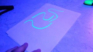 Ультрафиолетовый фонарик из телефона.mp4