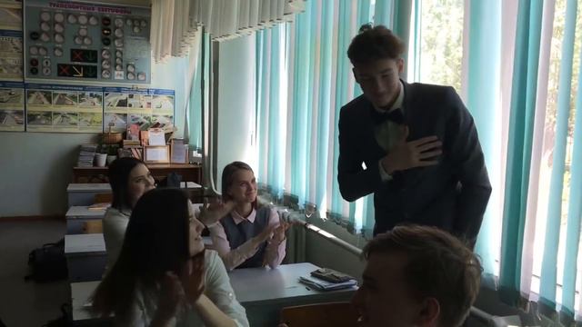 Сравнение 1 и 11 классов. Прощание со школой . смотреть онлайн