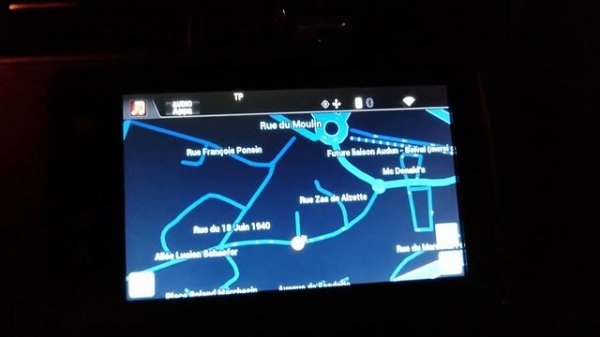 Honda Connect working with Waze more Tunein Radio app to drive.