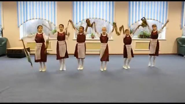 05 Танцевальный коллектив Солнышко 4 класс, танец ВЕСЕЛУШКИ смотреть онлайн