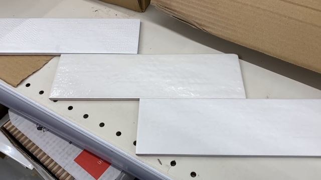 ВЛОГ Школьная ФОРМА для Алисы ! Выбрали КАФЕЛЬ на фартук и красивый ламинат на пол ! Батя Лёша смотреть онлайн