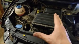 Фольксваген поло 110л.с, 2016, 1.6л. Потёк антифриз. Как новичку найти быстро течь. Замена помпы.