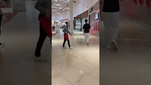 Фудкорт в трц Авиапарк. Москва/Food Court In Aviapark Mall. Moscow