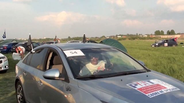 Самая большая надпись из автомобилей Chevrolet смотреть онлайн