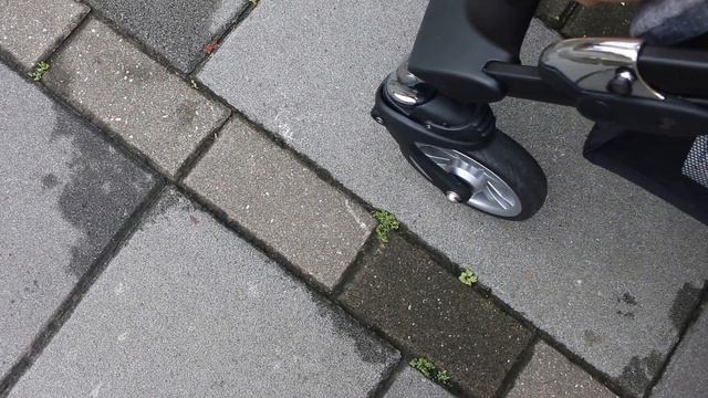 美國Zooper Waltz² 避震系統