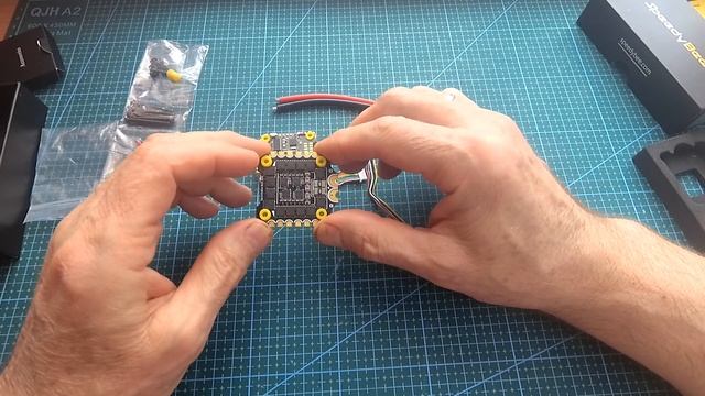 SpeedyBee F405 V3 / Обзор проверка прошивка