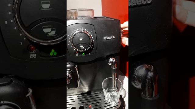 SAECO Incanto Priming water смотреть онлайн