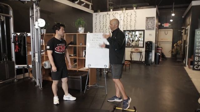 Former NFL Player UPPED My Footwork Game смотреть онлайн