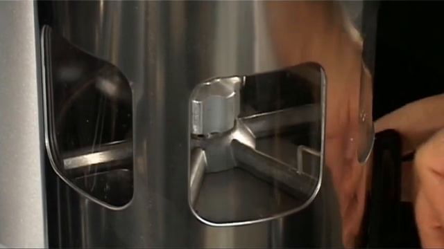 How to clean an espresso machine - Caffé Musetti смотреть онлайн