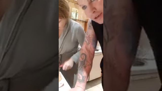 26 12 2018 Саша и Мася Шпак - Мещанские(@aleksander.shpak @masyashpakofficial) • Instagram смотреть онлайн