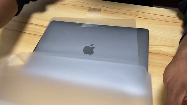 Unboxing NEW M1 Chip 2020 MacBook Pro