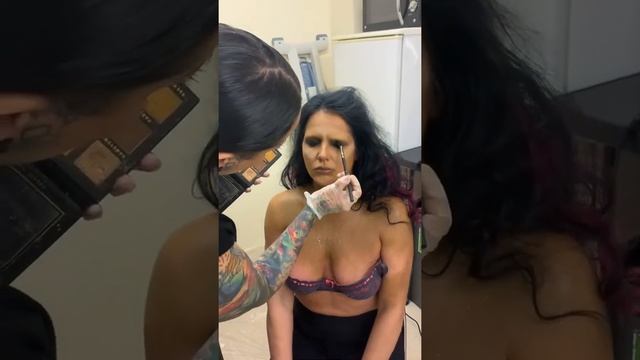 what is she gunna be ?? смотреть онлайн