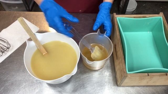 Making WINTER SOLSTICE plus How To Easy No-stick DIY PVC Embed Soap Mold | Ellen Ruth Soap смотреть онлайн