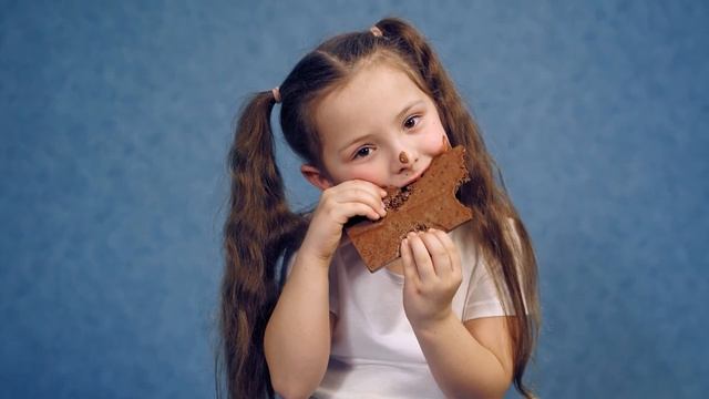 Как есть сладкое и худеть? Как есть сладкое и не толстеть? Как есть сладкое без чувства вины? смотреть онлайн