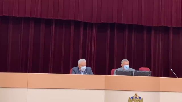 Кулуарный скандал в думе. Единоросс обидел единоросса. Кто редкостная тварина!