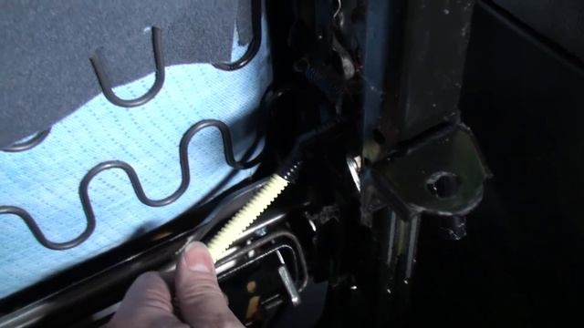 7th Generation (2001-2005) Honda Civic SRS Airbag Code 9-3 Fix - Faulty Seat Belt Buckle Switch