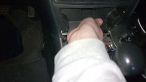 Jak zdemontować konsolę środkową / How to remove central console Toyota Corolla E12