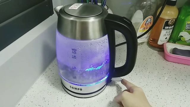 人生第一個快煮壺→聲寶1.7L玻璃快煮壺 SAMPO glass electric kettle ( KP-CB17G ) смотреть онлайн