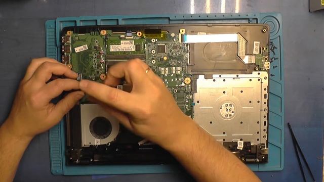 Разборка ноутбука ACER TravelMate P259 смотреть онлайн