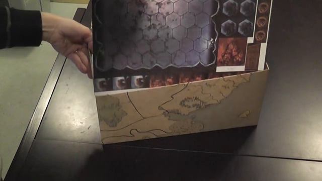 Gloomhaven Unboxing смотреть онлайн