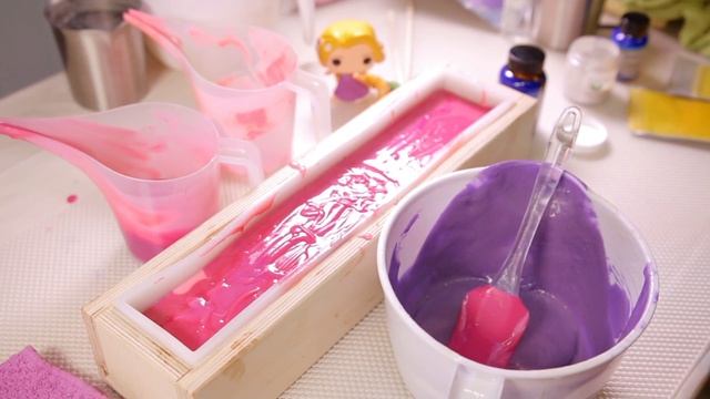 Soap'n the City : Lanterns Light "Disney Inspired" смотреть онлайн