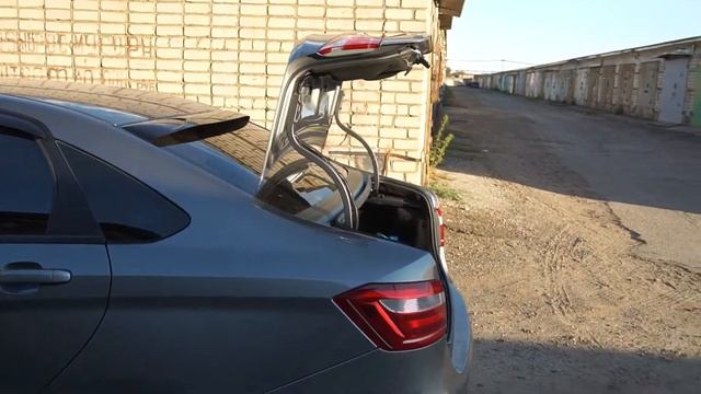 упоры багажника на Весту смотреть онлайн