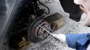 Простой способ подтяжки ручника на автомобиле KIA