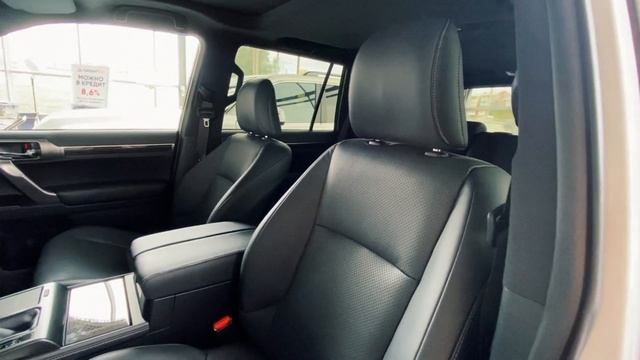 Lexus GX460 смотреть онлайн