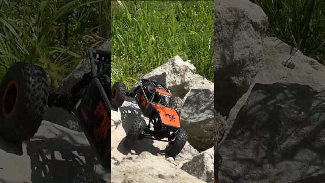 UTB18 RC Rock Crawler: Have You Tried the 4-Wheel Steering Version? |Ultimate Crawling Experience! смотреть онлайн