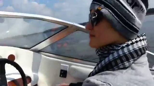 Nauka ślizgu na jeziorze :D смотреть онлайн
