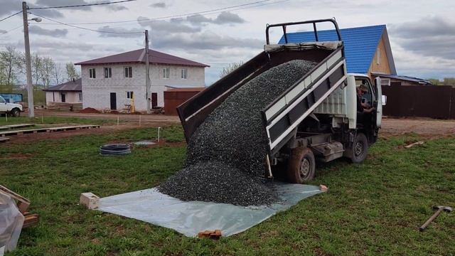 Так выглядит Щебень 3 тонны, фракция 5-20, по документам вес 3060 кг. смотреть онлайн