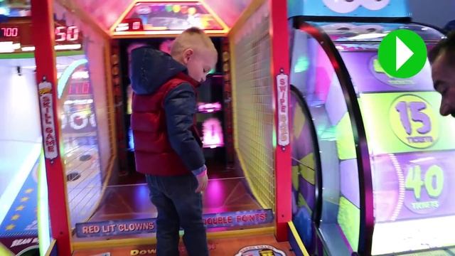 Pause Challenge in the Arcade for 24 Hours! смотреть онлайн