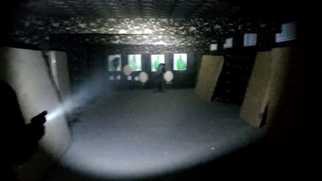 Подствольные пистолетные фонари. Что это? Тест-отстрел смотреть онлайн