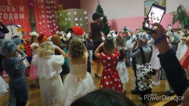 Здравствуй ЁЛКА Новый год! смотреть онлайн